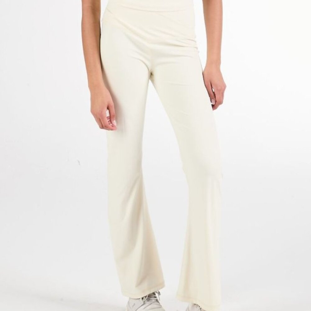 Simply Southern Flare Leggings - Pearl Cream
